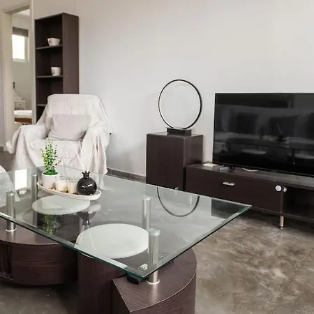 Happy Home-2' From Sea Апартаменты Каламата