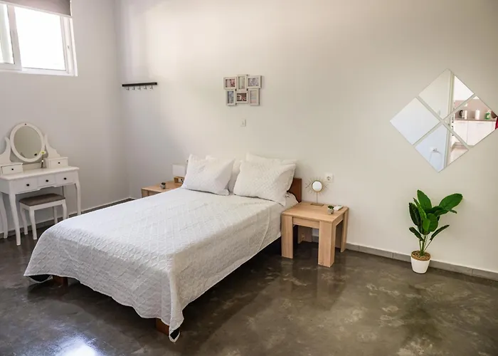 Happy Home-2' From Sea Kalamata